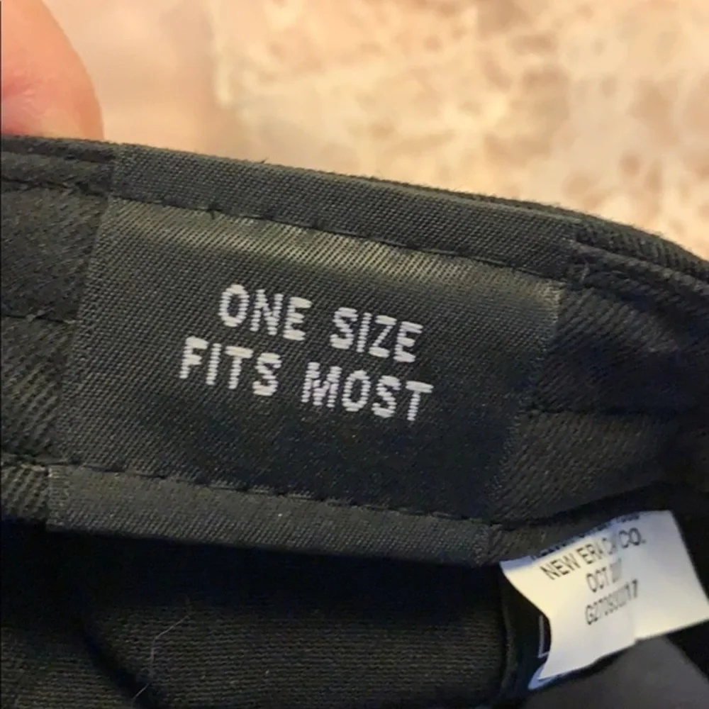 Dotted on the I Cap like new
